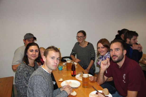 DIn allen Belangen überlegen - die Heimakteure aus Neuhaus