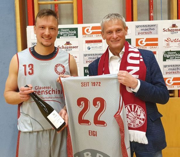 DIn allen Belangen überlegen - die Heimakteure aus Neuhaus