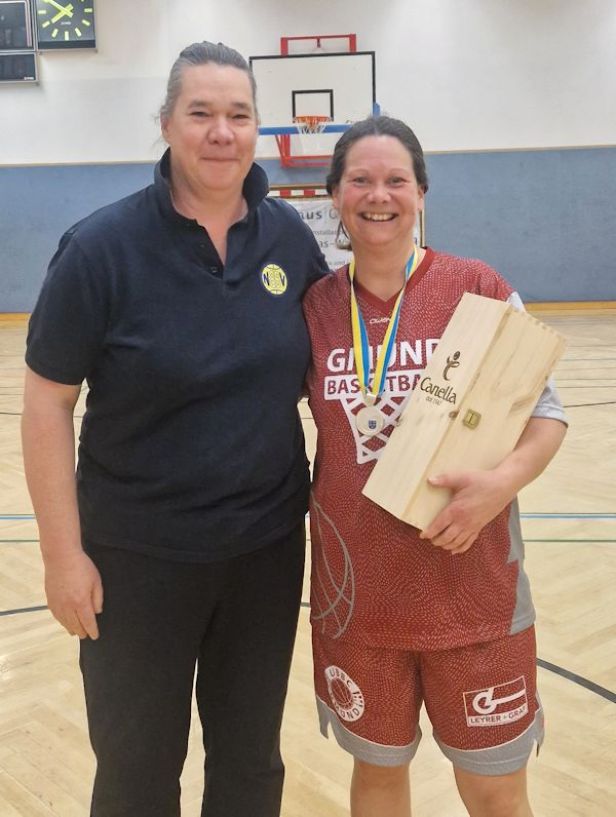 Siegerehrung mit Katalin Levai (NBBV)