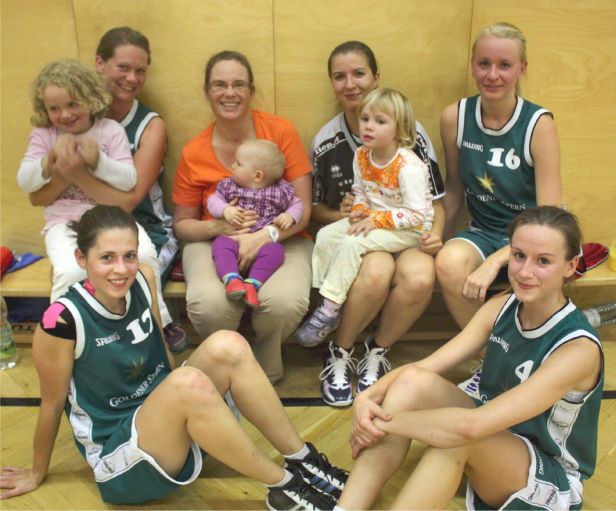 Ehemalige Spielerin besucht die UBBC-Girls